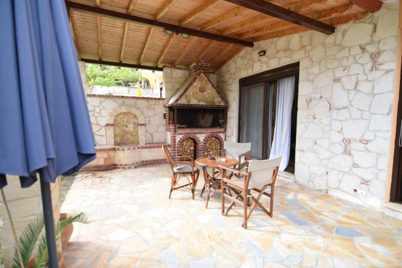 Holiday Villa Vee 네아 스키오니 외부 사진